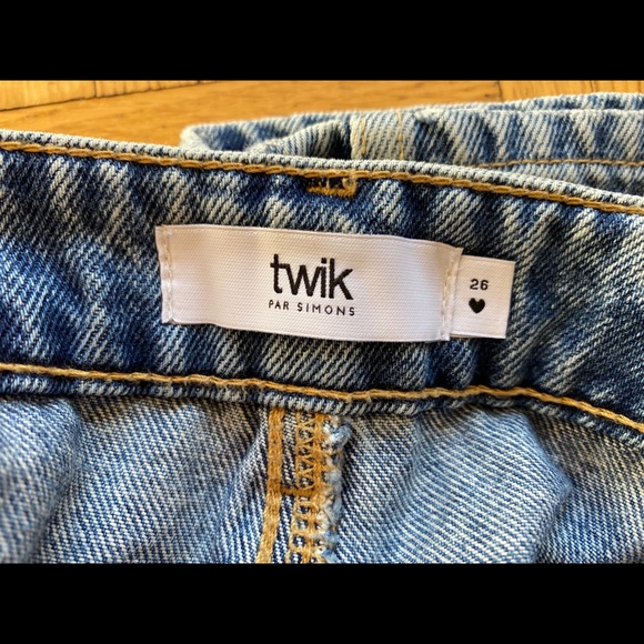 Size 26 High Rise Jean - Picture 2 of 4